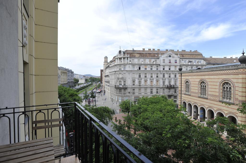 Synagogue Dream Home In The Center Budapeste Exterior foto